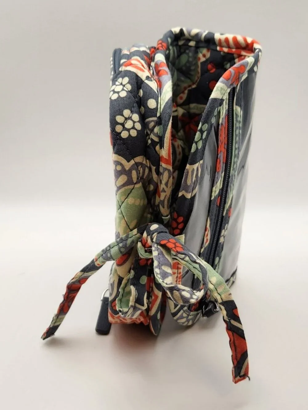 Vera Bradley travel organizer & cosmetic bag Nomadic Floral VGUC